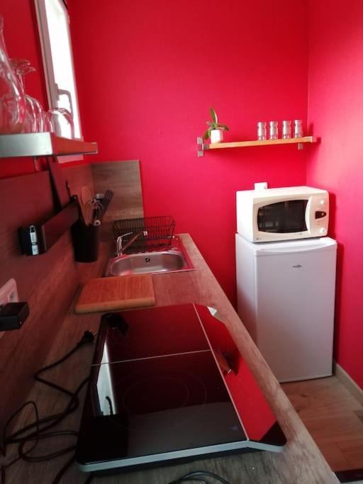 Avec Espace Exterieur Et Jolie Vue Pierreclos